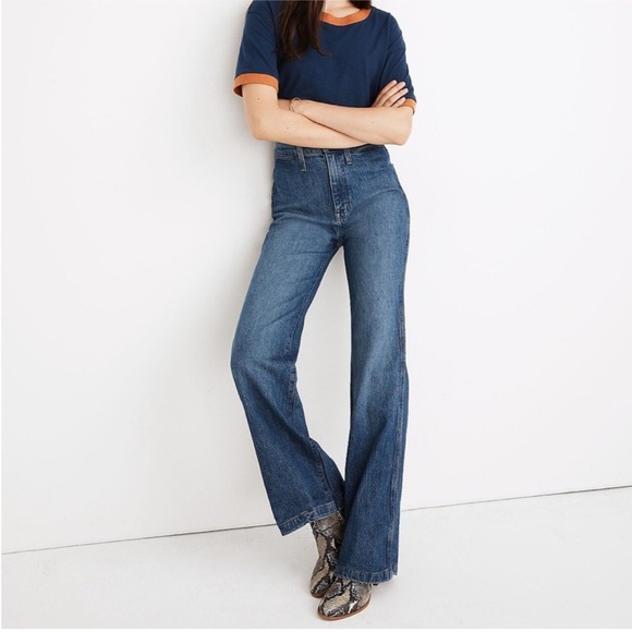 Madewell 11” high rise flared jeans size 26”, medium wash.  Great 1970’s vibes - Picture 1 of 6